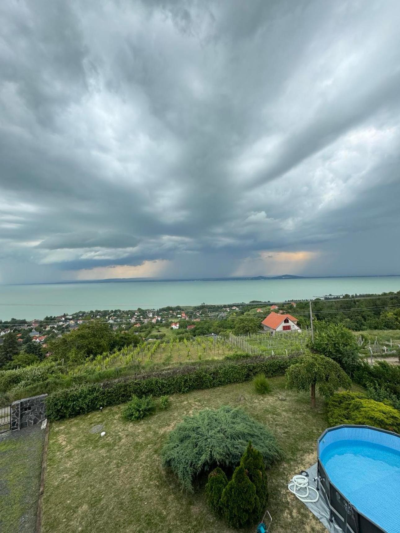 Hill Balaton Hébergement de vacances *